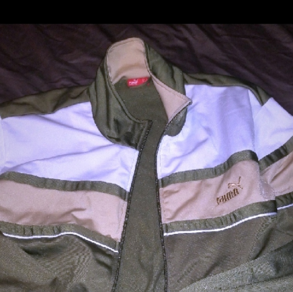 Puma zip up track jacket 🔥